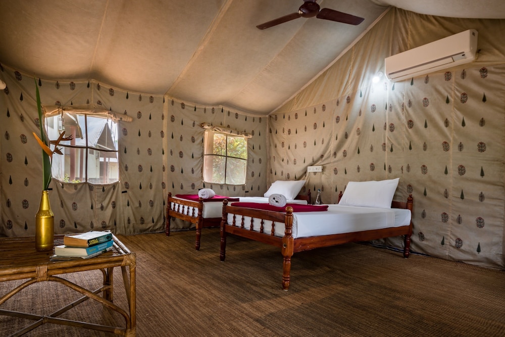 amritara riverside luxury tents