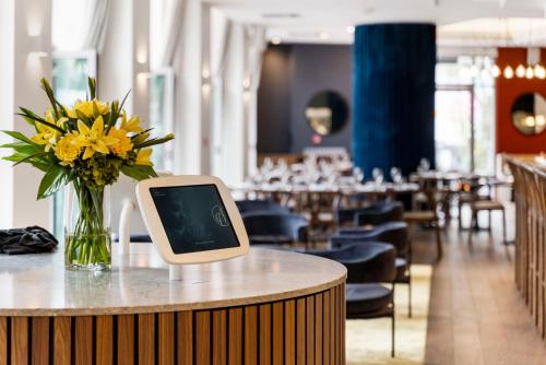 legacy airedale hotel auckland