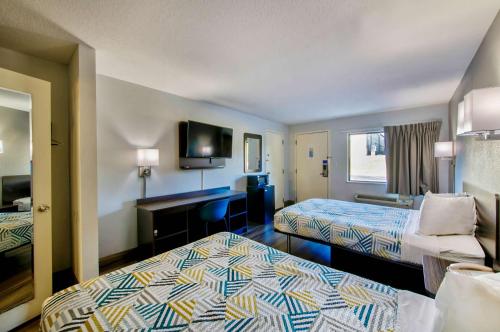 studio 6 birmingham al medical center