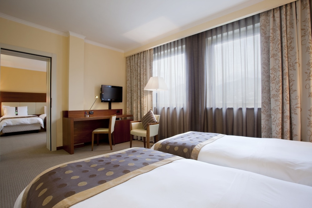 holiday inn salerno cava detirreni an ihg hotel