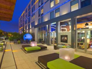 aloft portland airport at cascade station