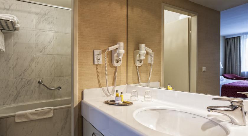 marriott executive apartments millennium court