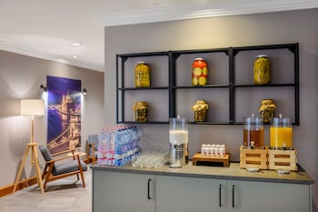 marriott executive apartments millennium court