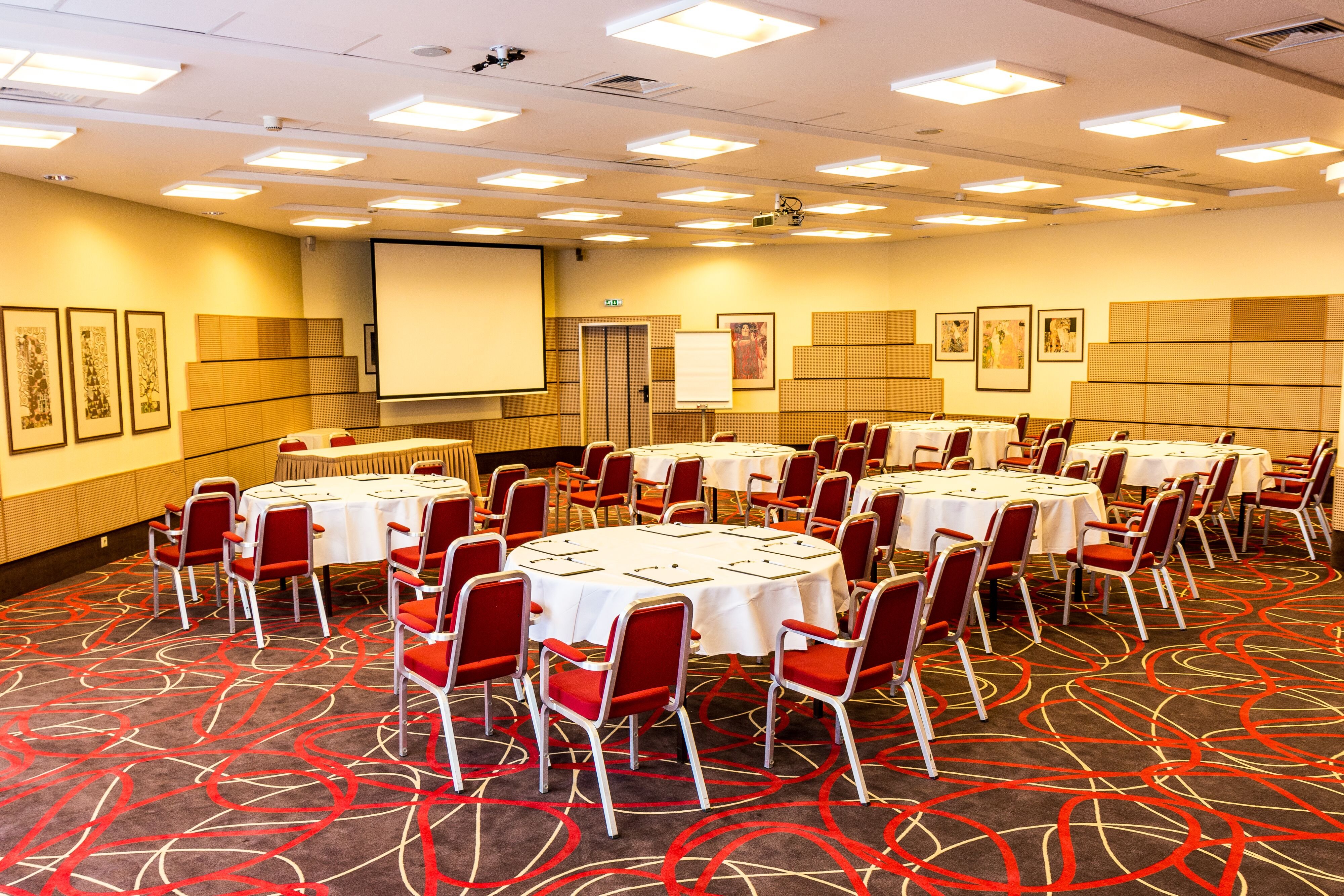 holiday inn budapest budaors by ihg