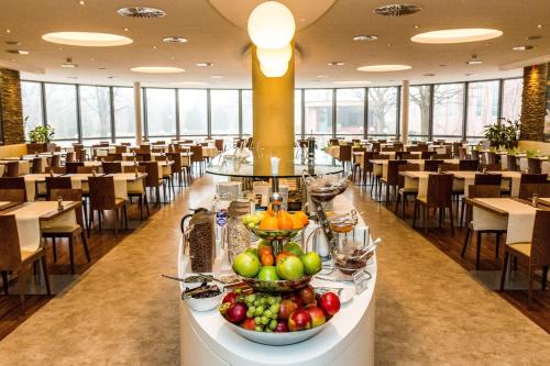 holiday inn budapest budaors by ihg