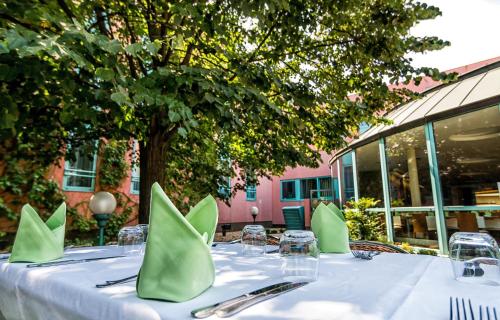 holiday inn budapest budaors by ihg