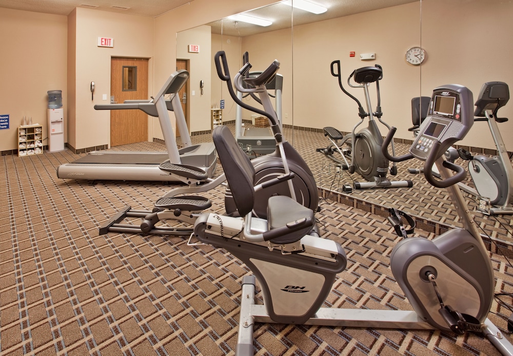 holiday inn express kansas city liberty by ihg