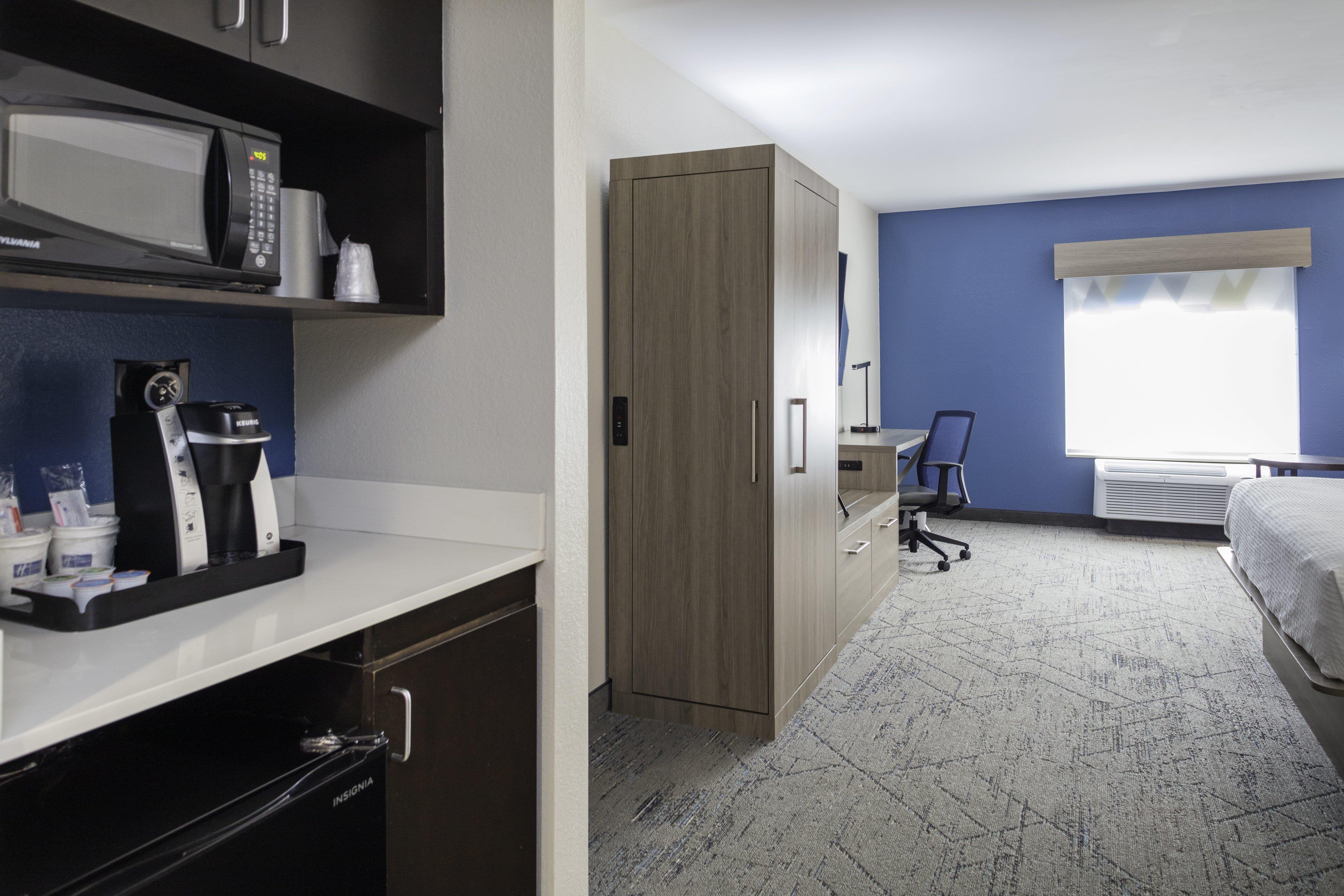 holiday inn express and suites roanoke rapids se by ihg