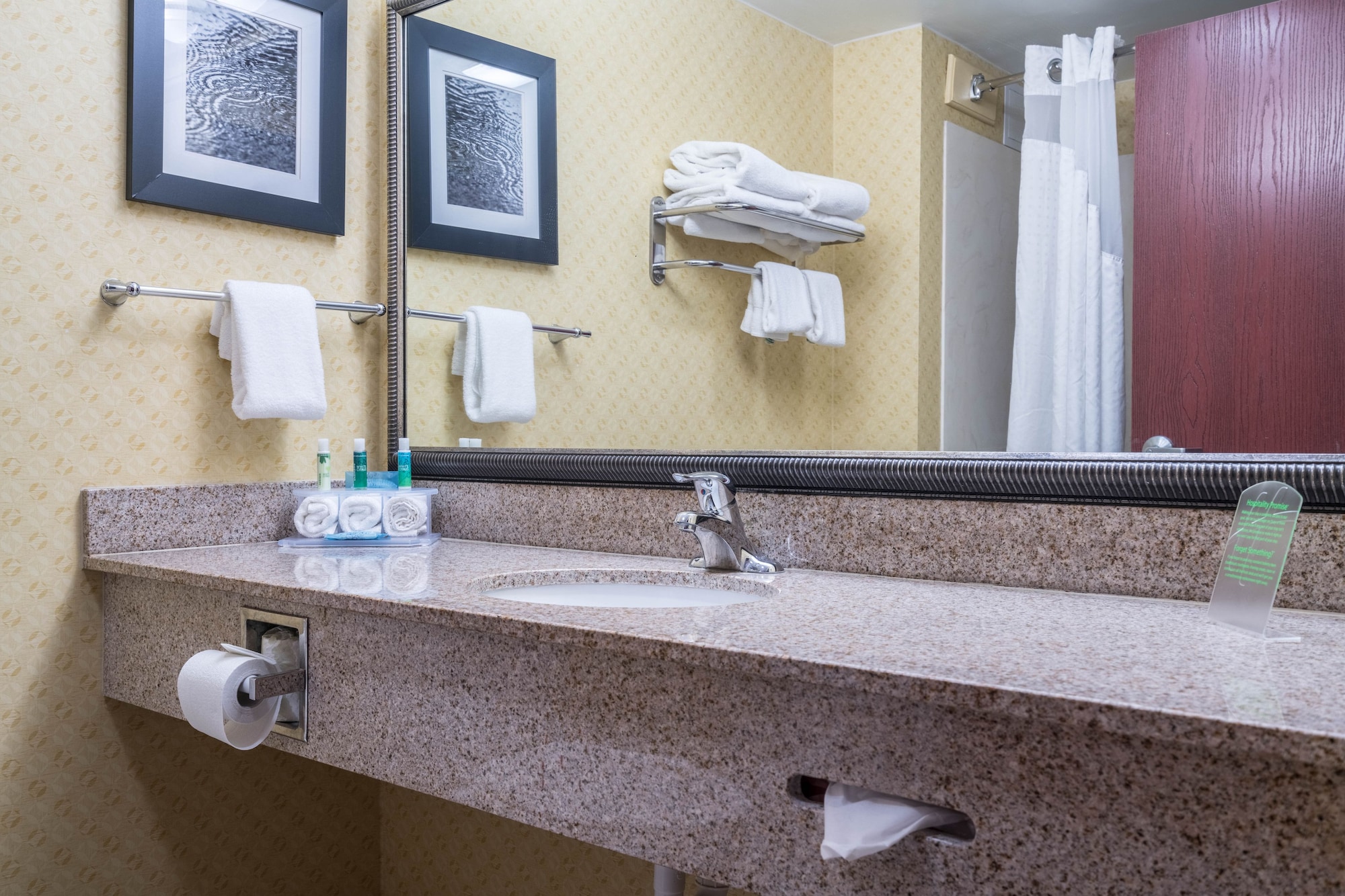 holiday inn express and suites roanoke rapids se by ihg
