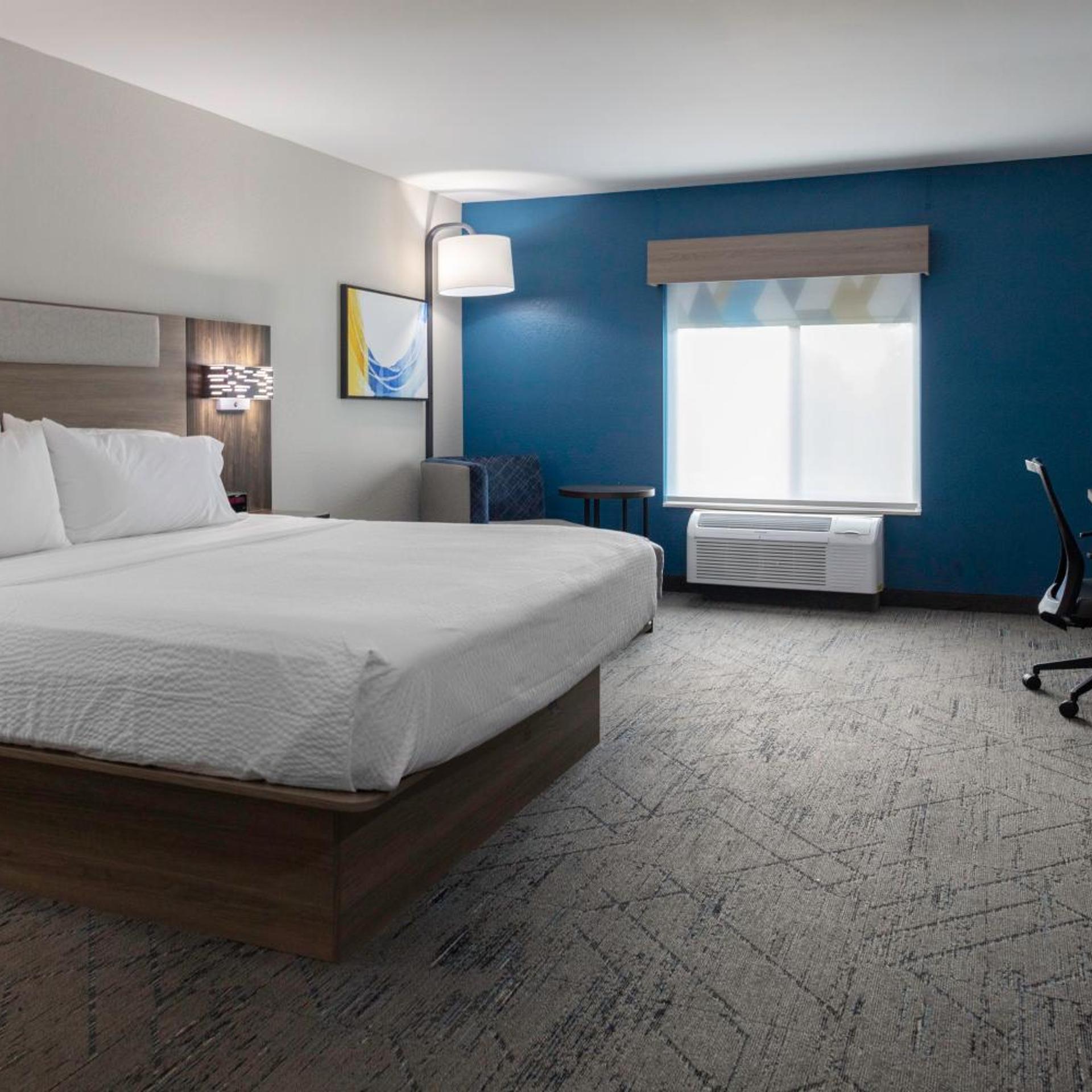 holiday inn express and suites roanoke rapids se by ihg