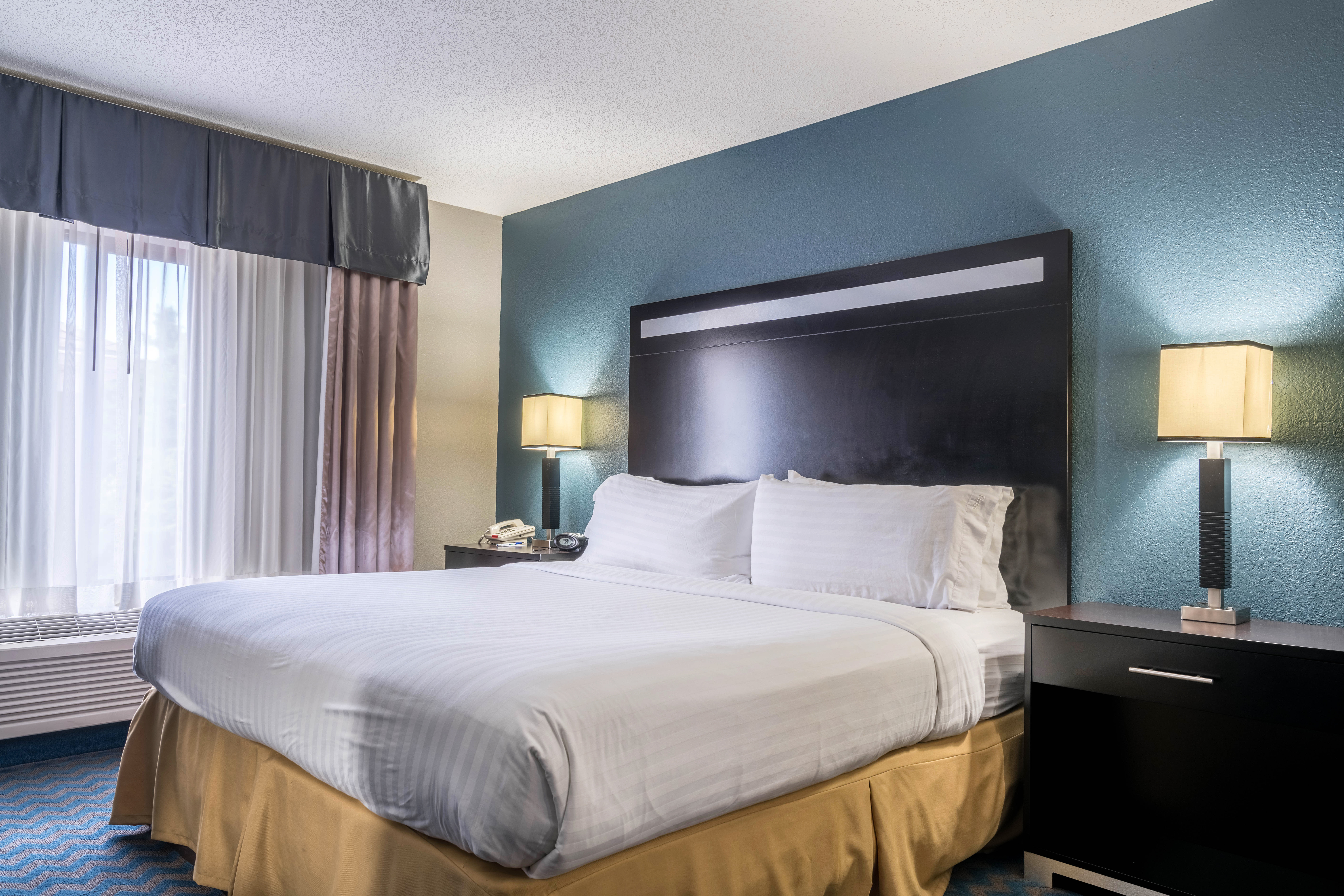 holiday inn express and suites roanoke rapids se by ihg