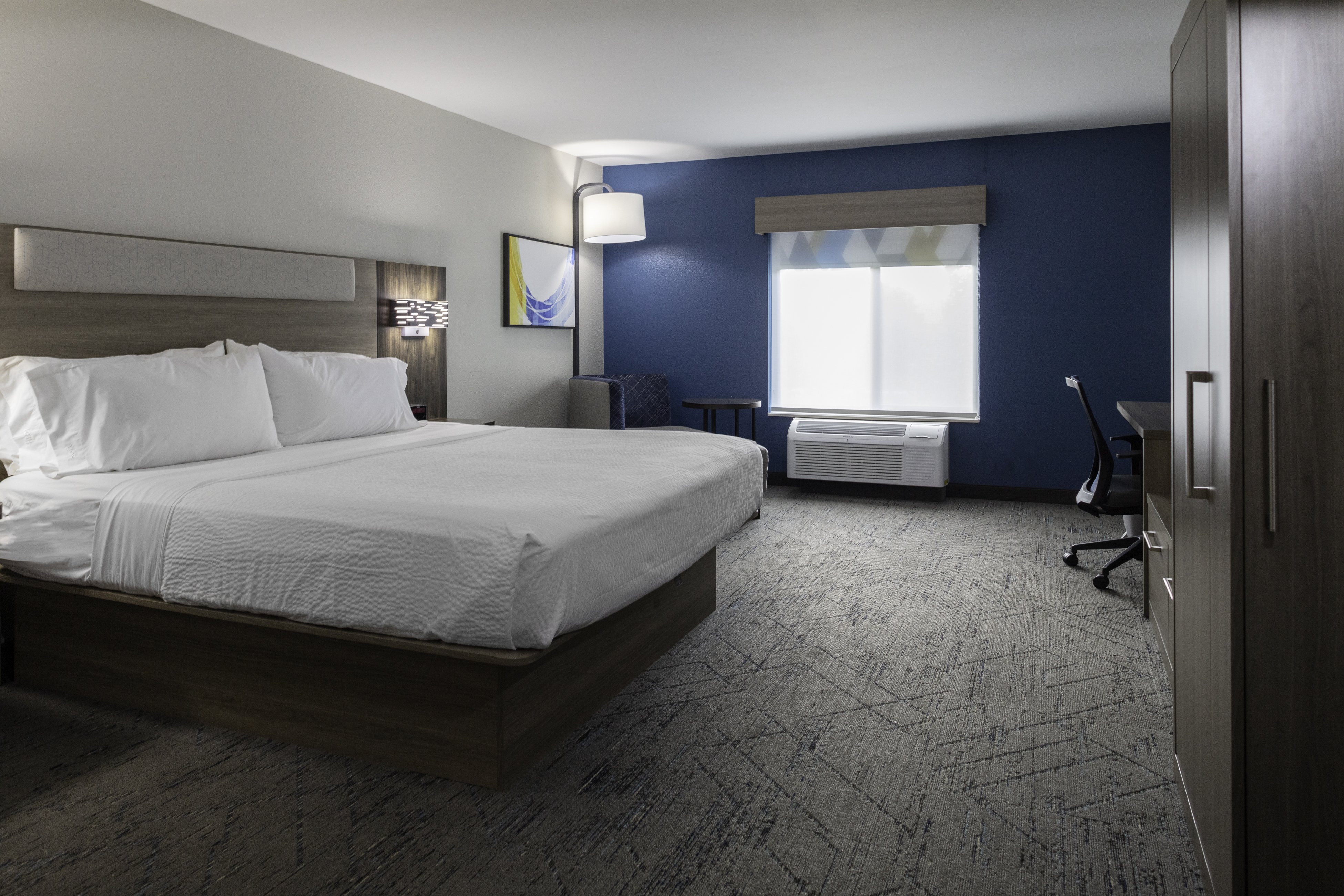 holiday inn express and suites roanoke rapids se by ihg