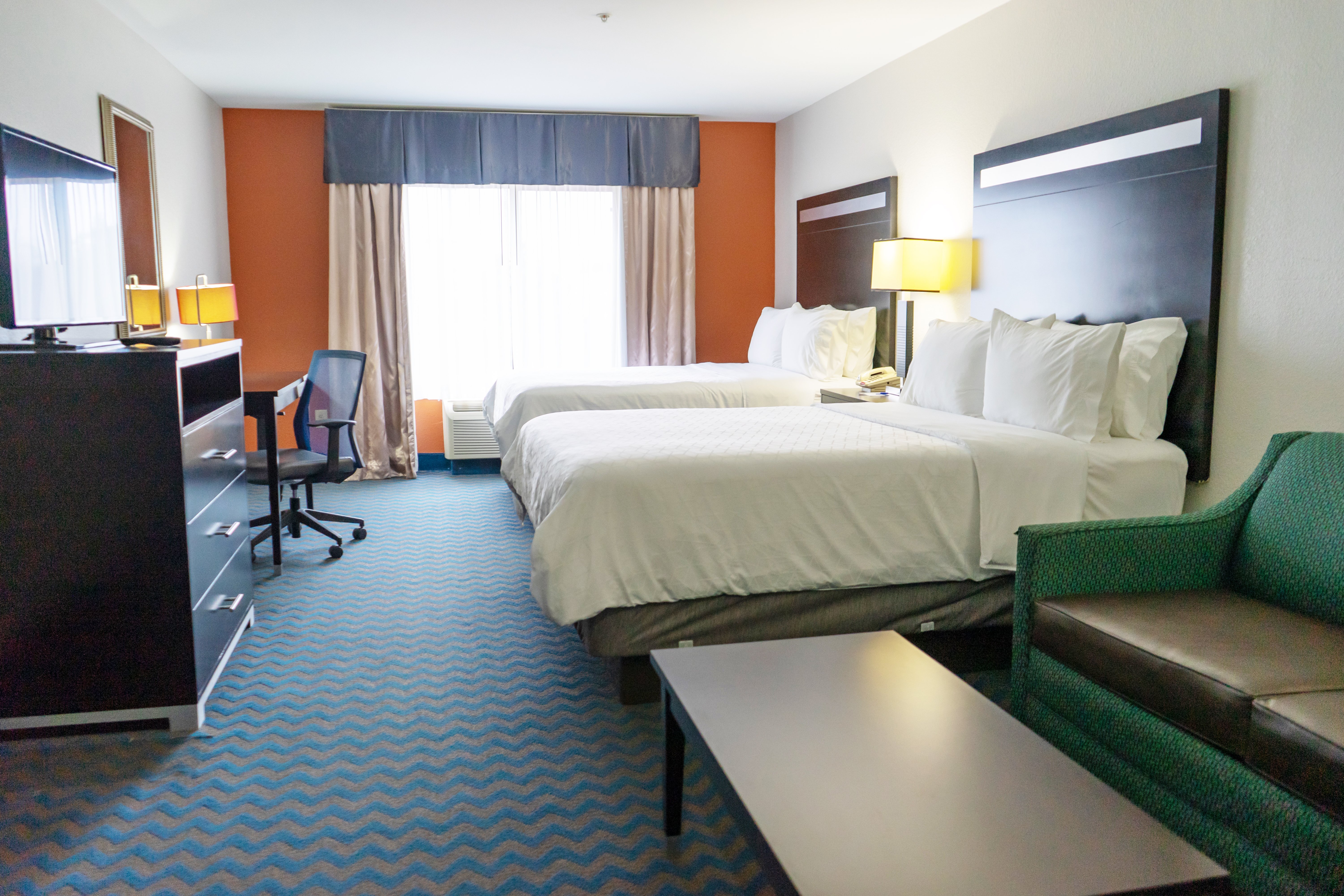 holiday inn express and suites roanoke rapids se by ihg
