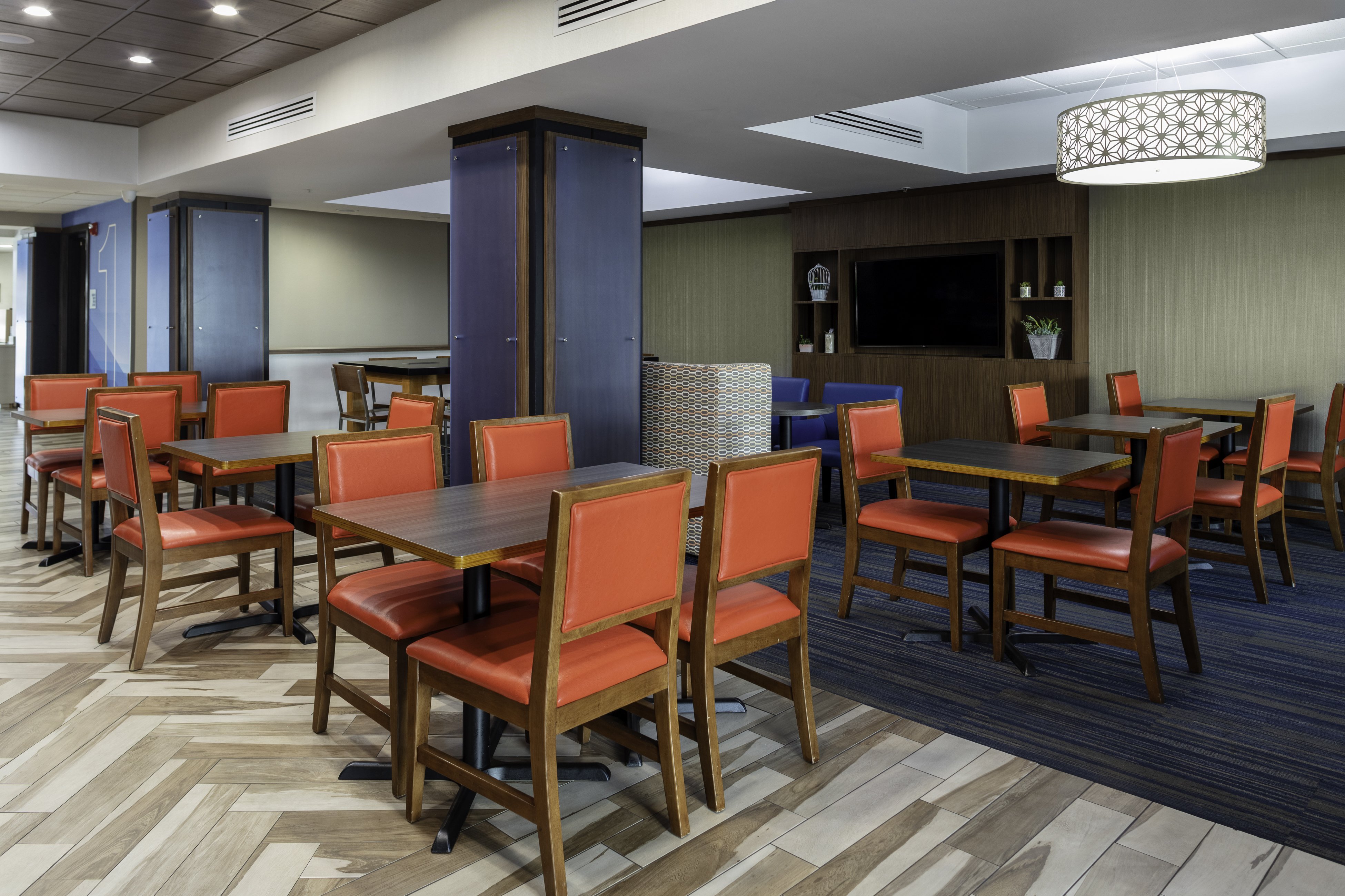 holiday inn express and suites roanoke rapids se by ihg