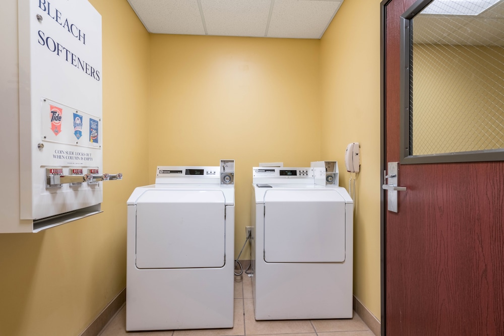 holiday inn express and suites roanoke rapids se by ihg