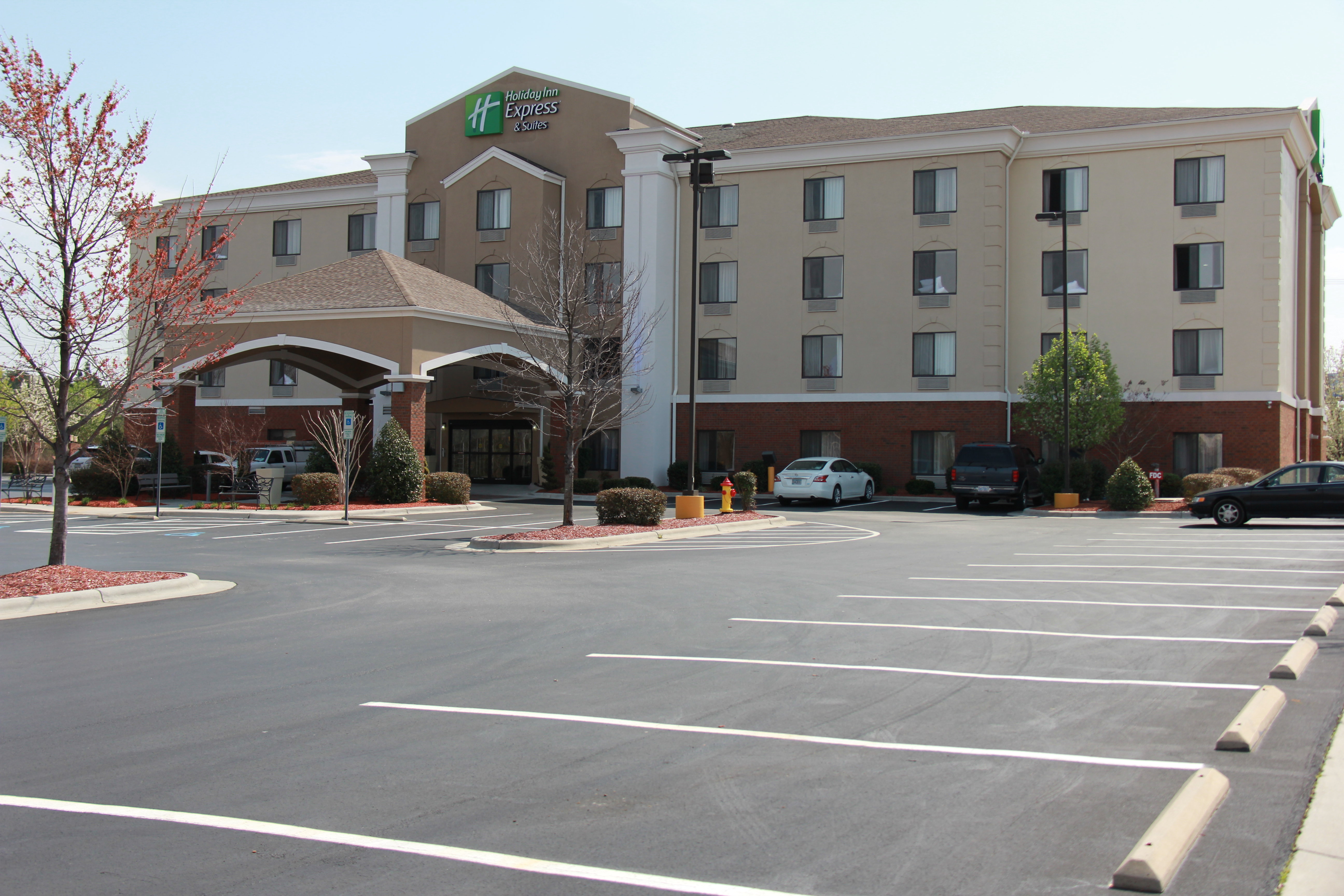 holiday inn express and suites roanoke rapids se by ihg