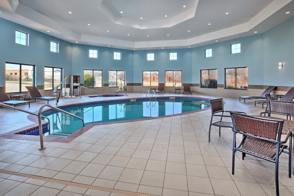 holiday inn express and suites duncan by ihg