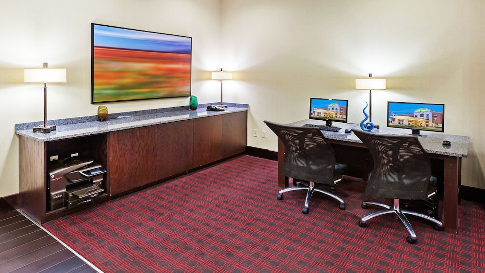 holiday inn express and suites duncan by ihg