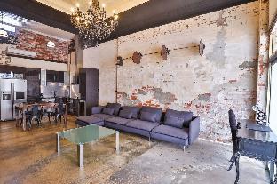 indulge apartments eighth street