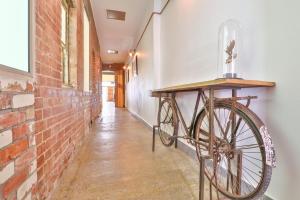 indulge apartments eighth street