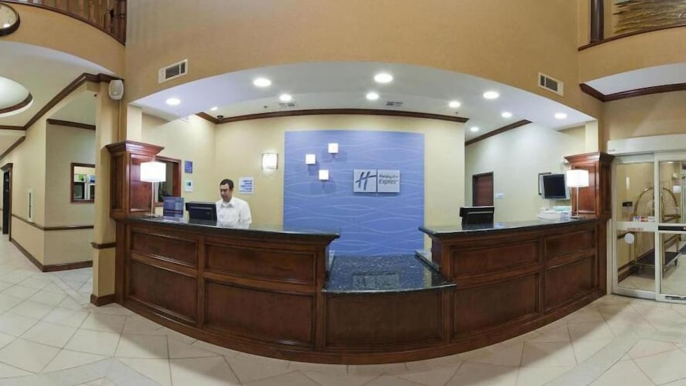 holiday inn express and suites woodward by ihg