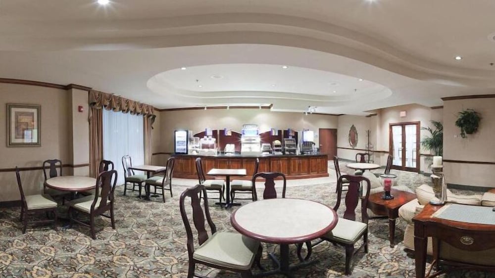holiday inn express and suites woodward by ihg