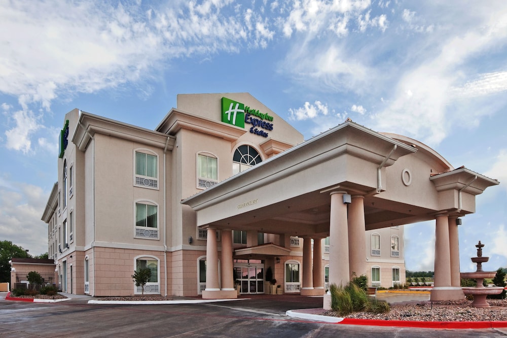 holiday inn express and suites woodward by ihg