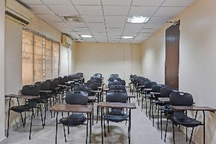 collection o royce studios near pune airport
