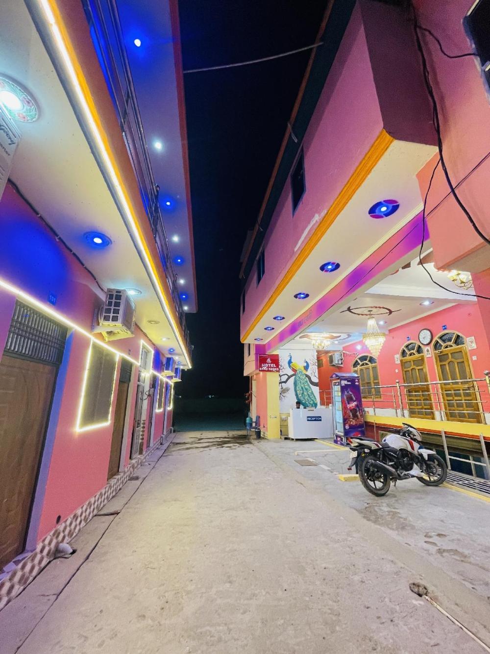 hotel sahu rooms ayodhya