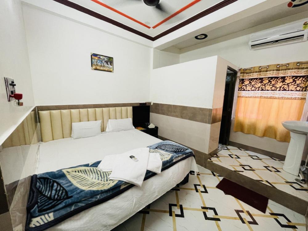 hotel sahu rooms ayodhya