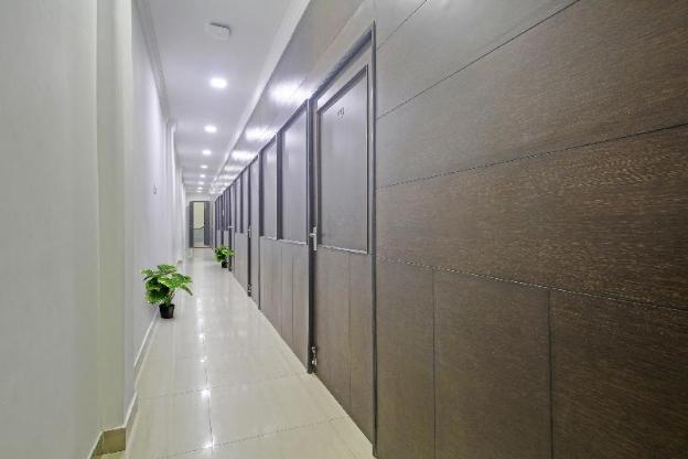 super townhouse centre point inn near esplanade metro station