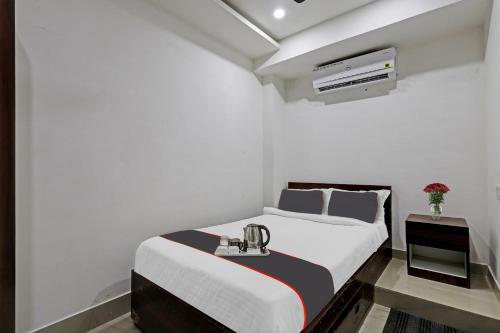 super collection o rani gate guwahati formerly lakhi guest house