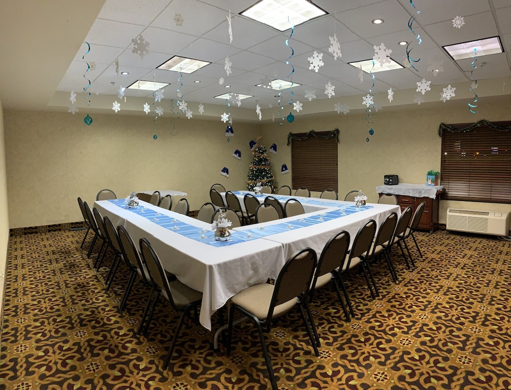 holiday inn express and suites slave lake by ihg