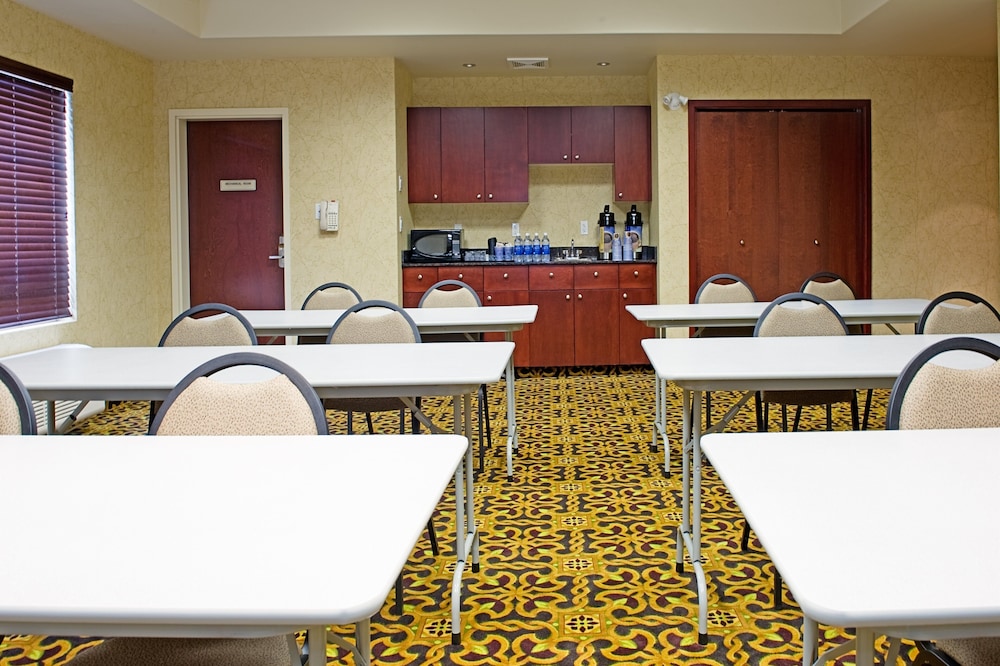 holiday inn express and suites slave lake by ihg