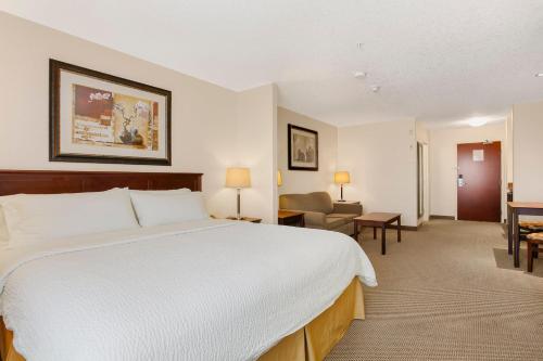 holiday inn express and suites slave lake by ihg