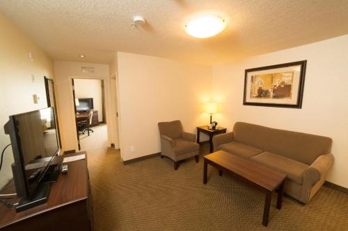 holiday inn express and suites slave lake by ihg