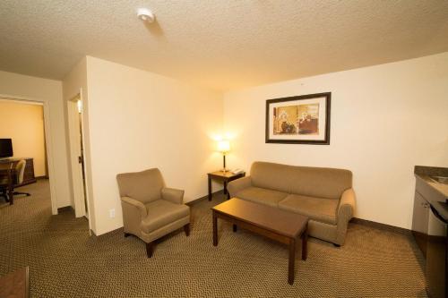 holiday inn express and suites slave lake by ihg