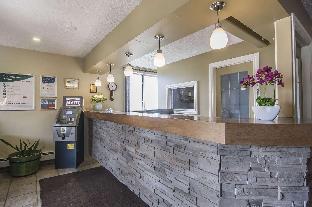 Econo Lodge Inn & Suites,High Level>>Alberta,2 star