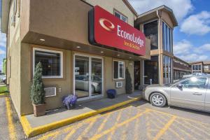 Econo Lodge Inn & Suites,High Level>>Alberta,2 star