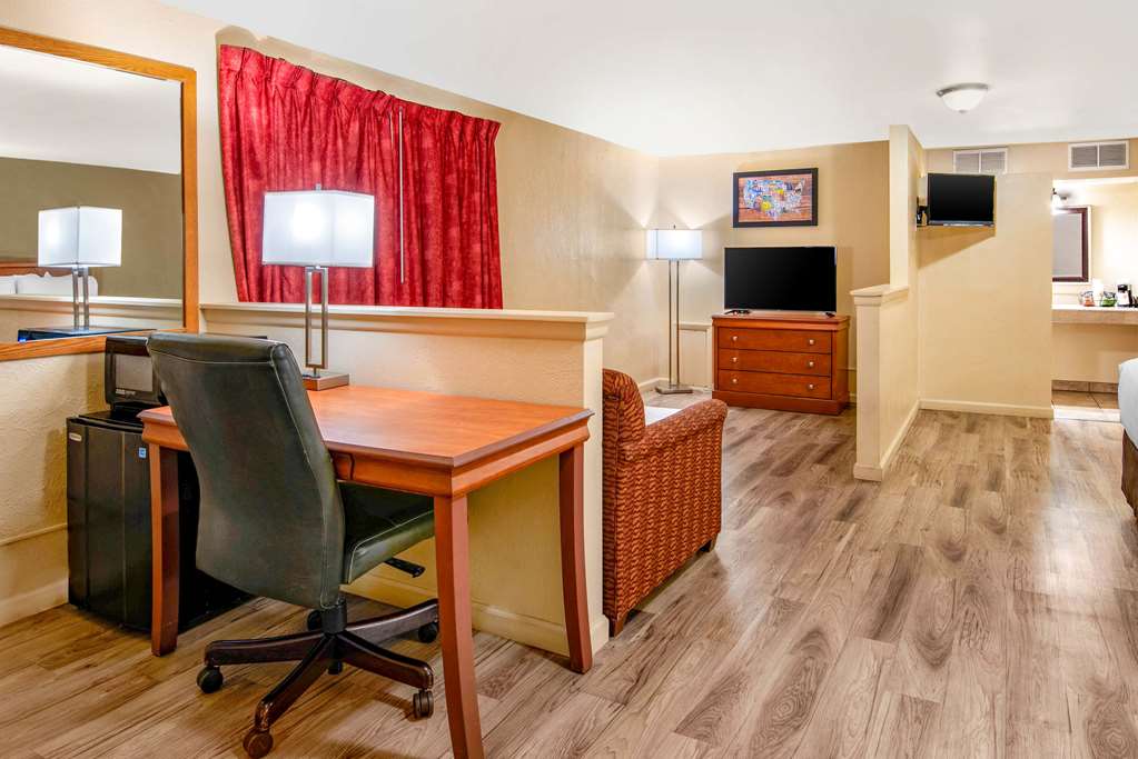 econo lodge inn and suites durango
