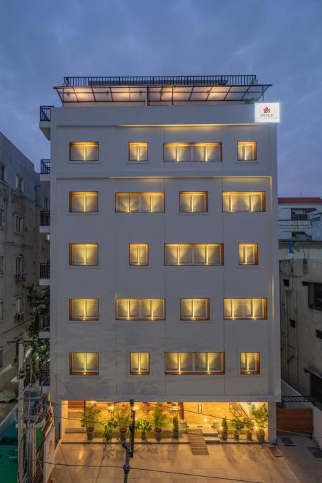 skyla studios and suites hitech city