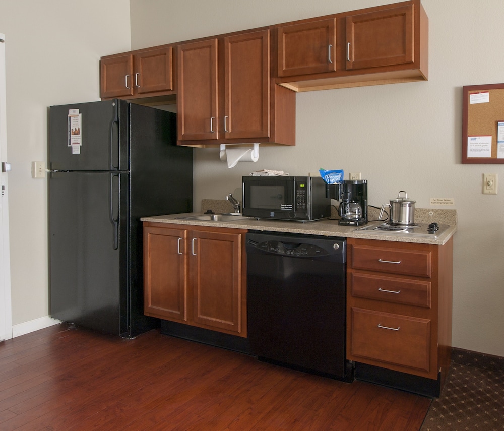 candlewood suites buffalo amherst by ihg