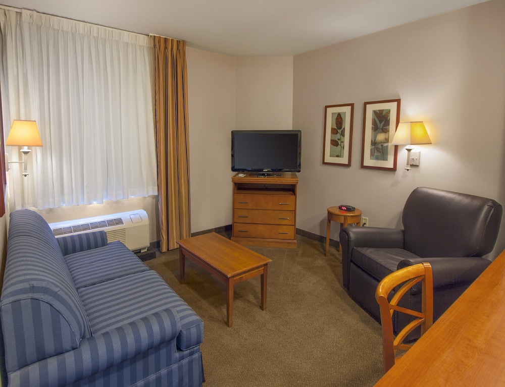 candlewood suites buffalo amherst by ihg