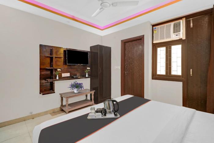 collection o hotel lotus near dwarka sector 9 metro station