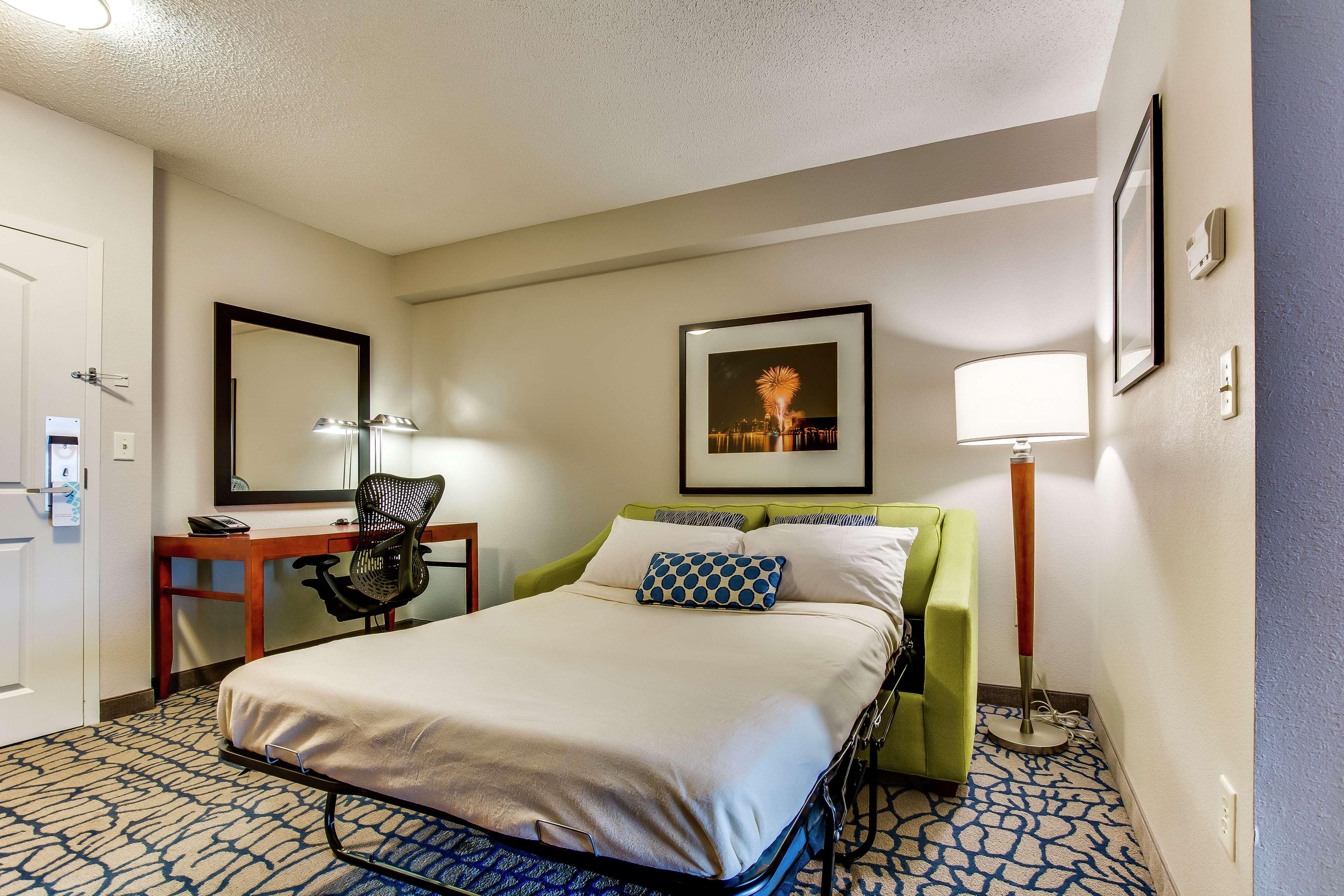hilton garden inn louisville northeast