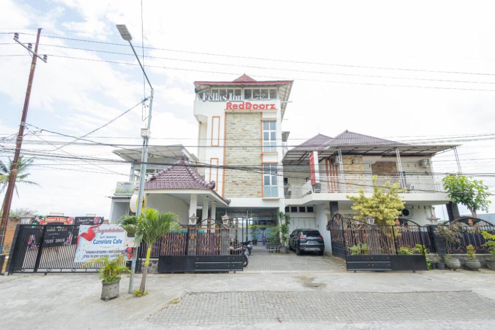 reddoorz plus near malang airport