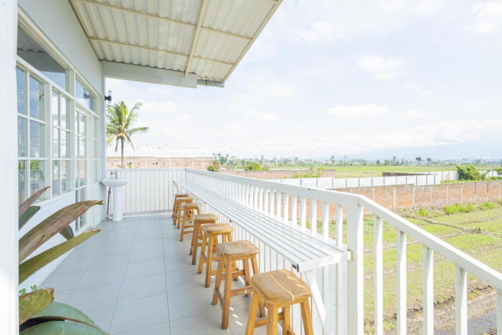 reddoorz plus near malang airport