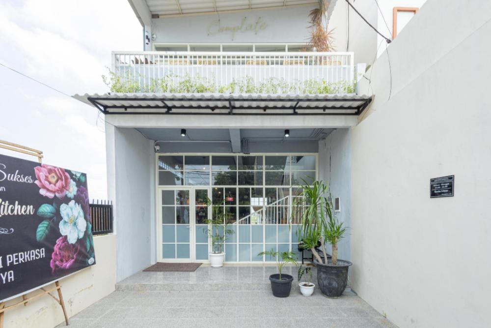 reddoorz plus near malang airport