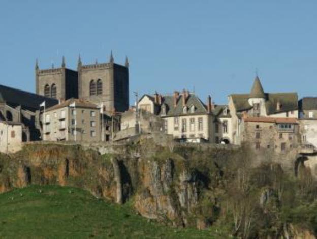 brit hotel essentiel st flour