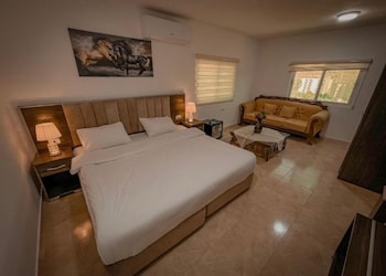 petra jewel luxury hotel